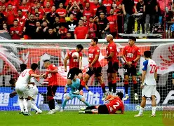 足总杯今夜走向成谜，成都蓉城遗憾出局，气氛紧张，临场指挥获称赞